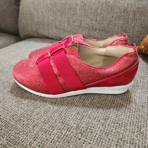 Bees by Beacon Red Glitter Slip On Shoes Size 6 Comfort Flats
